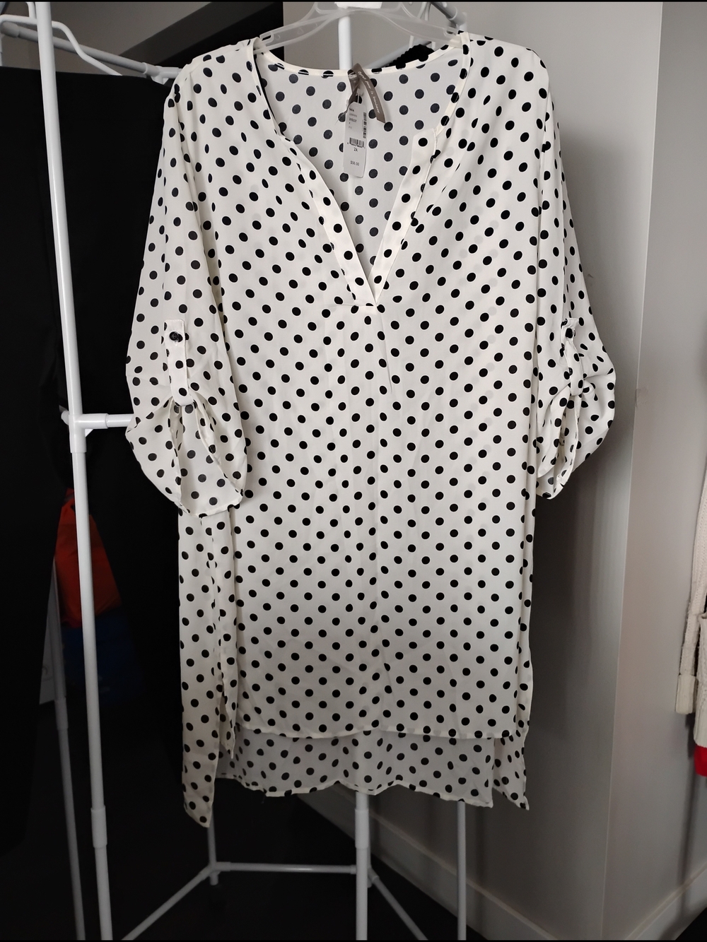 Penningtons Women White/ Black Split Neck Apricot Polka Dot 3/4 Sleeve Tunic Top - Picture 2 of 7